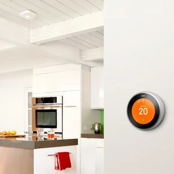 Google Nest Learning Thermostat 3ª generación: controla tu calefacción desde el móvil, ahorra energía y disfruta de un hogar más eficiente.